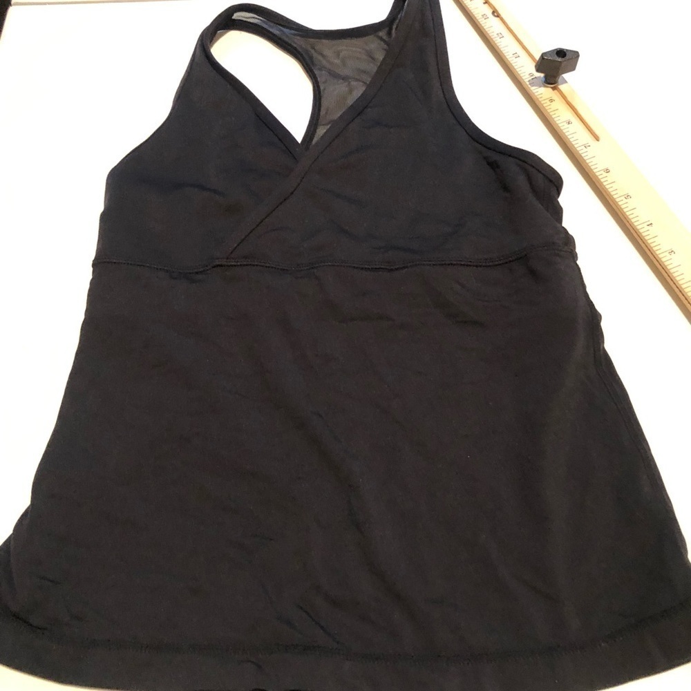 Lululemon Athletica size size small dark navy almost black V-neck Yoga tank